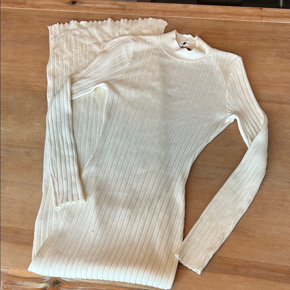 Aya Muse Reposier Ivory Ribbed Open Back Long Dress - Picture 3 of 6